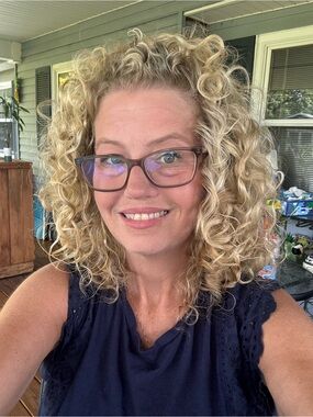 Meet your Posher, Jeni